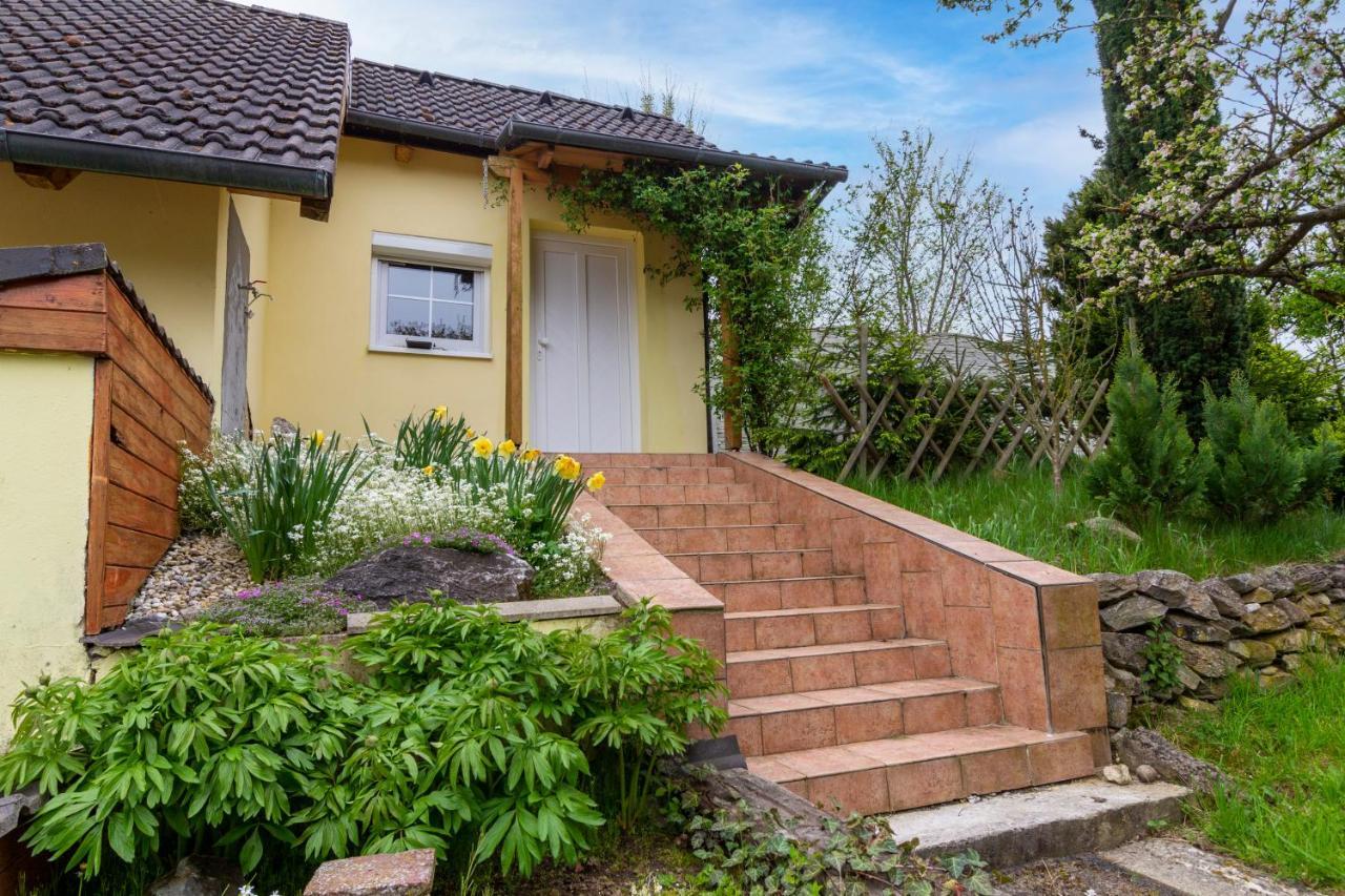 Apartmanovy Dum Vilémovice Buitenkant foto