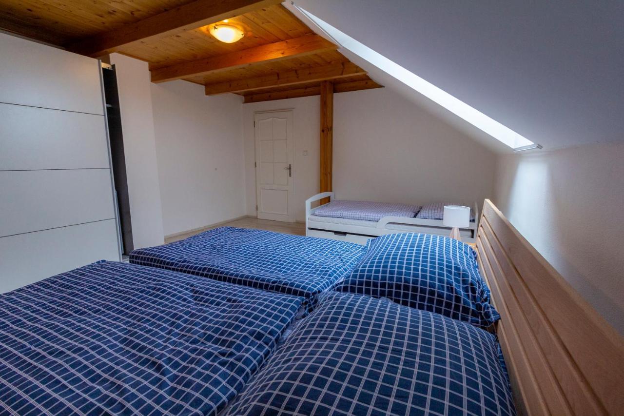 Apartmanovy Dum Vilémovice Buitenkant foto