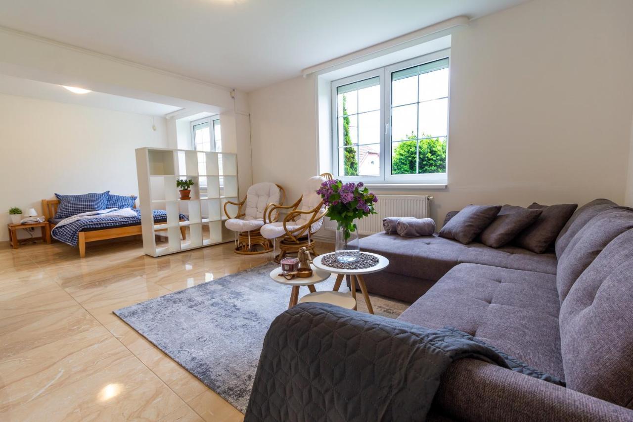 Apartmanovy Dum Vilémovice Buitenkant foto