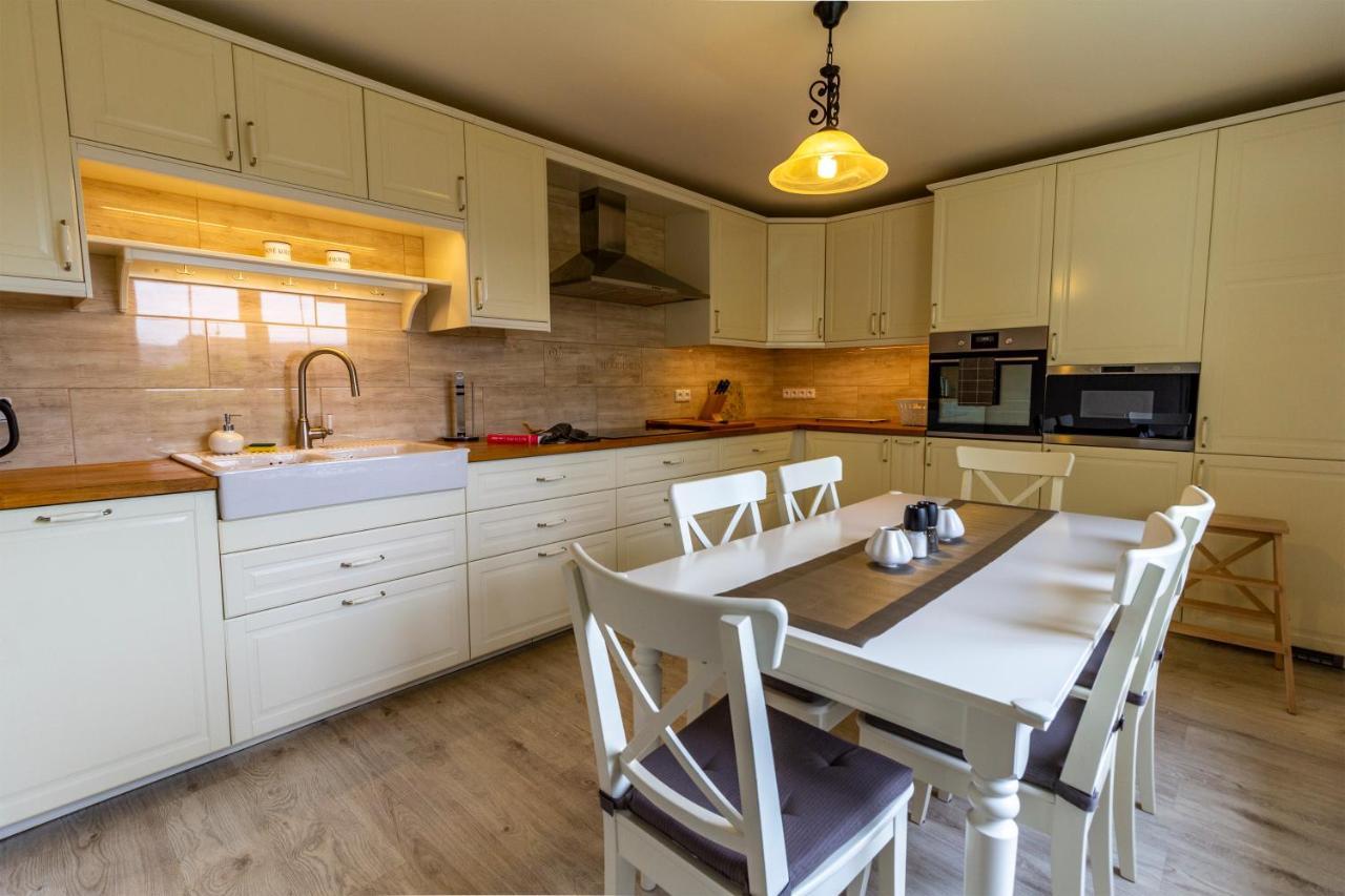 Apartmanovy Dum Vilémovice Buitenkant foto